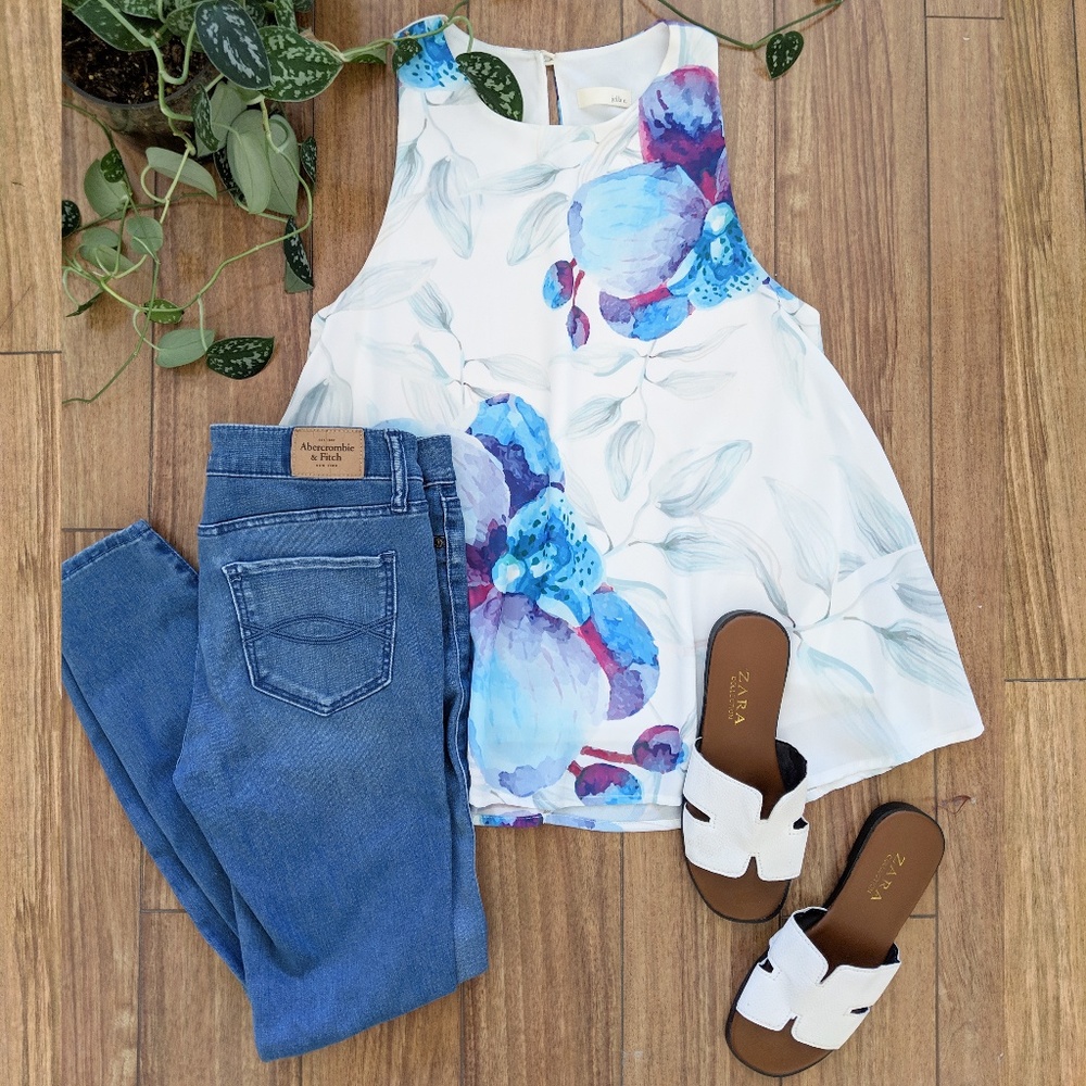 💕White Modern Floral Print Tank Swing Fit X-Small